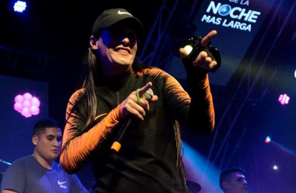 Fiesta de la Noche Más Larga: Ulises Bueno y Mala Fama deleitaron al público fueguino