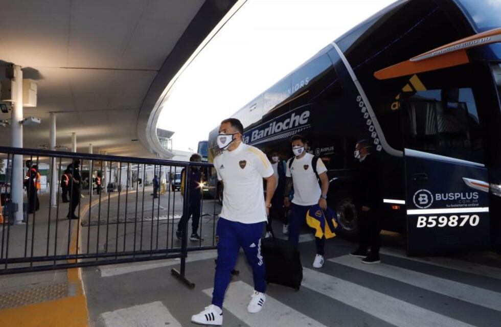 El amargo recibimiento para Boca en Asunción: "No la tendrías que estar jugando, mafioso bostero infectado"