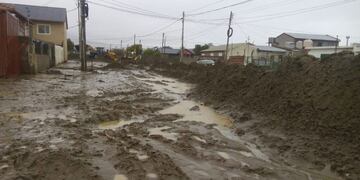 DYN04, CHUBUT 07/04/2017, EL GOBIERNO DE CHUBUT ALERTu00d3 HOY QUE LA SITUACIu00d3N DE LA CIUDAD DE COMODORO RIVADAVIA