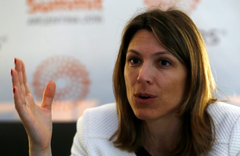 Los pilotos de Aerolíneas Argentinas dicen que Isela Costantini está llevando a la empresa a un desastre comercial