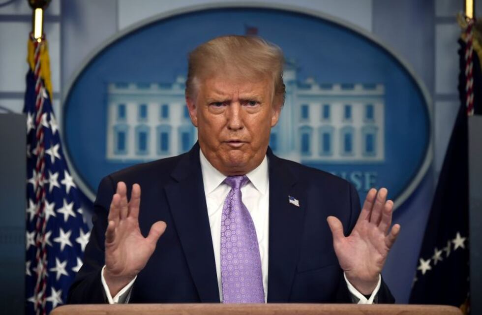 A 11 días del contagio Donald Trump recibió el alta médica al no haber riesgo "de que transmita el virus a otros"