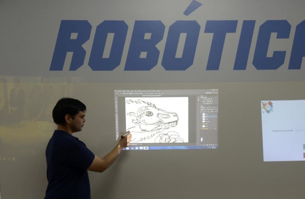 Crearán un bastón inteligente para personas con discapacidad