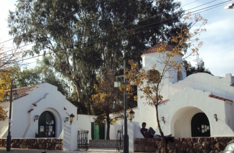 Frenan al construcción de edificios y hoteles 5 estrellas en Chacras de Coria