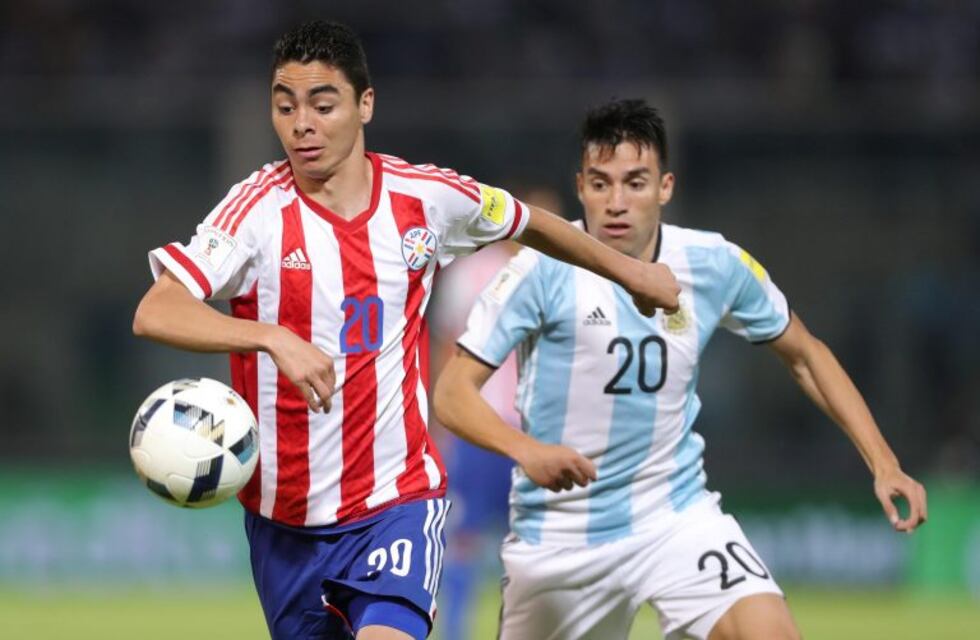 Nicolás Gaitán se perderá los partidos ante Brasil y Colombia por una lesión en la cadera