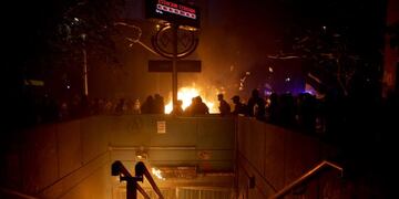 Ya son 20 los muertos y más de 9\u002E000 detenidos por el estallido social en Chile\u002E