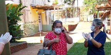 González salió del hospital en medio del aplauso del personal que la atendió\u002E