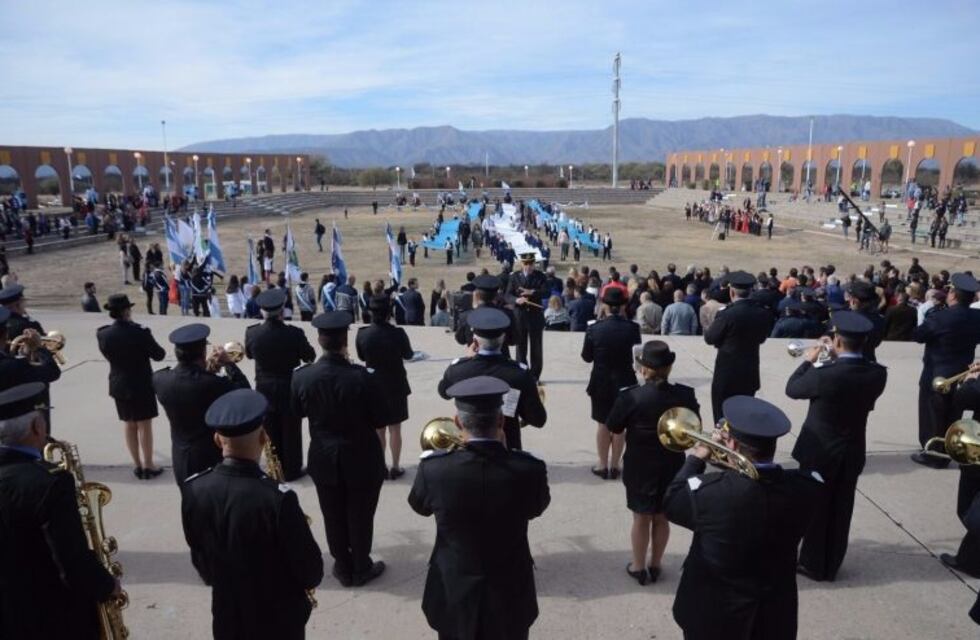 Más de 120 chicos prometieron lealtad a la Bandera en San Luis