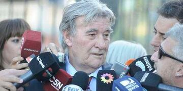 Armando Pu00e9rez tras salir de la reuniu00f3n con dirigentes de Primera.