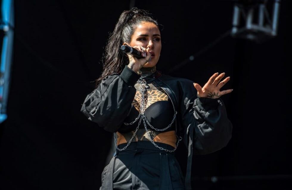 Cande Tinelli se rió de su descuido de vestuario durante su presentación en el Lollapalooza