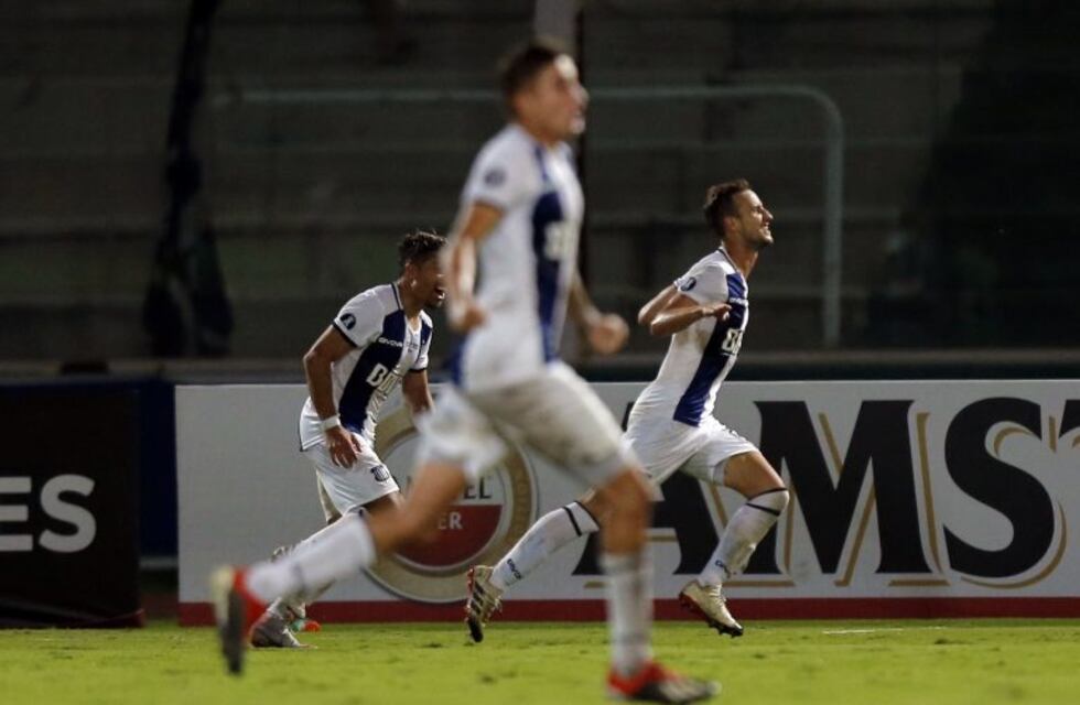 Pochettino hizo delirar a la multitud Albiazul con el segundo gol frente a San Pablo