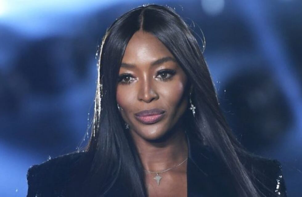 Naomi Campbell compartió fotos inéditas: al desnudo en el subte de Nueva York