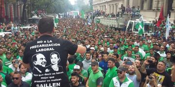 Trabajadores del Surrbac participaron de la movilizaciu00f3n.