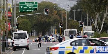 El momento en el que arrestan a uno de los sospechosos por los atentados en Nueva Zelanda\u002E (AP)