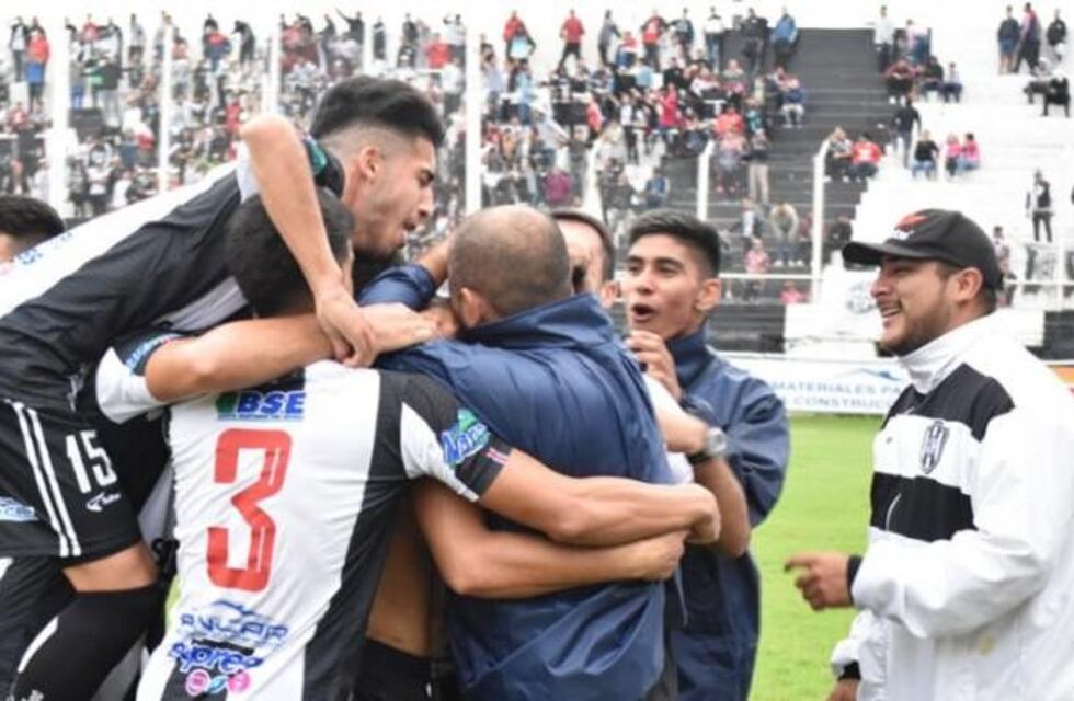 Central Córdoba se quedó con el clásico ante Mitre por la Copa  Santiago