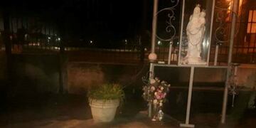 El incendio se habría originado por restos de velas encendidas\u002E (El Informante)