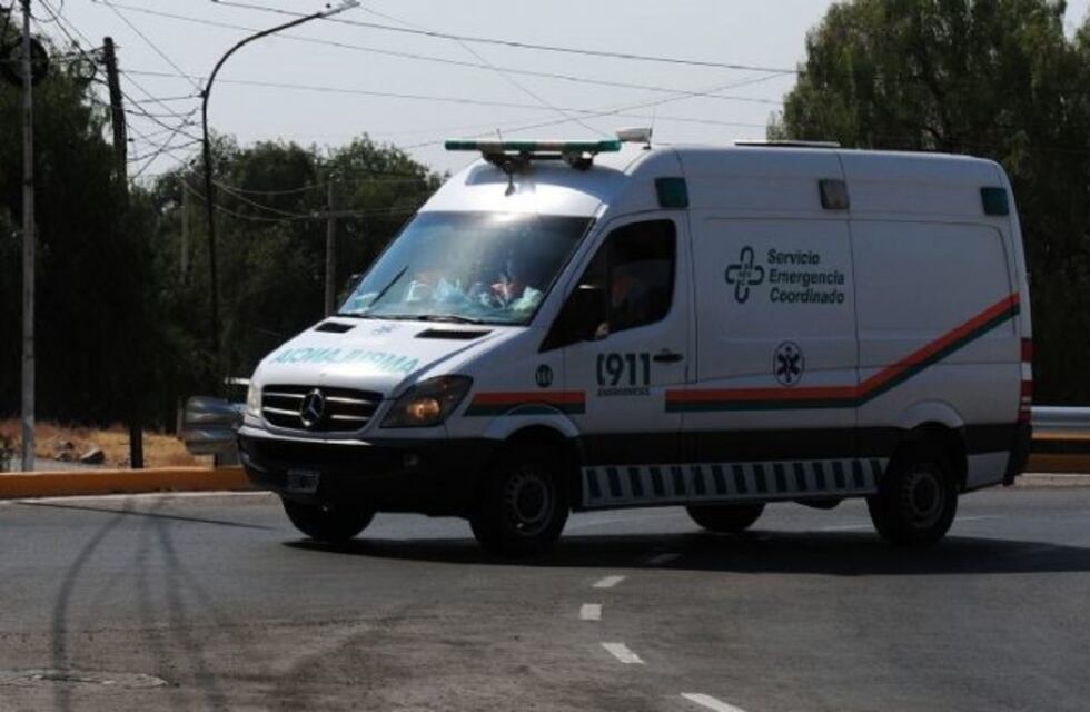 Un médico del SEC falleció de COVID-19 y fue despedido con una emotiva caravana