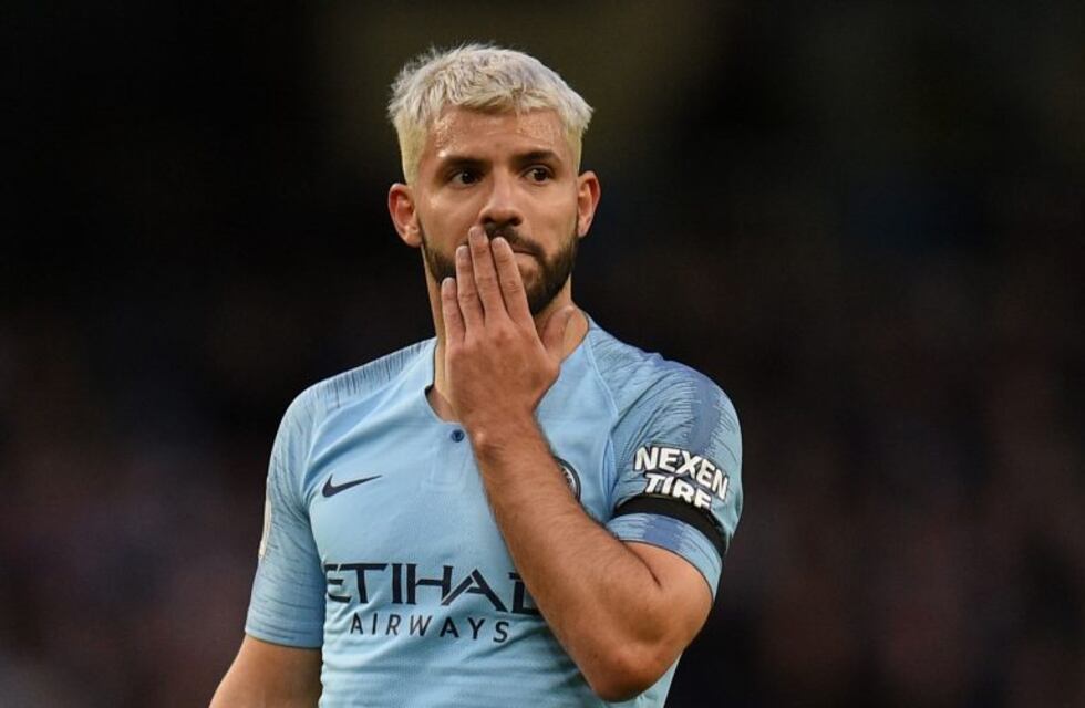 Sergio 'Kun' Agüero chocó con su camioneta cuando iba a la práctica del Manchester City