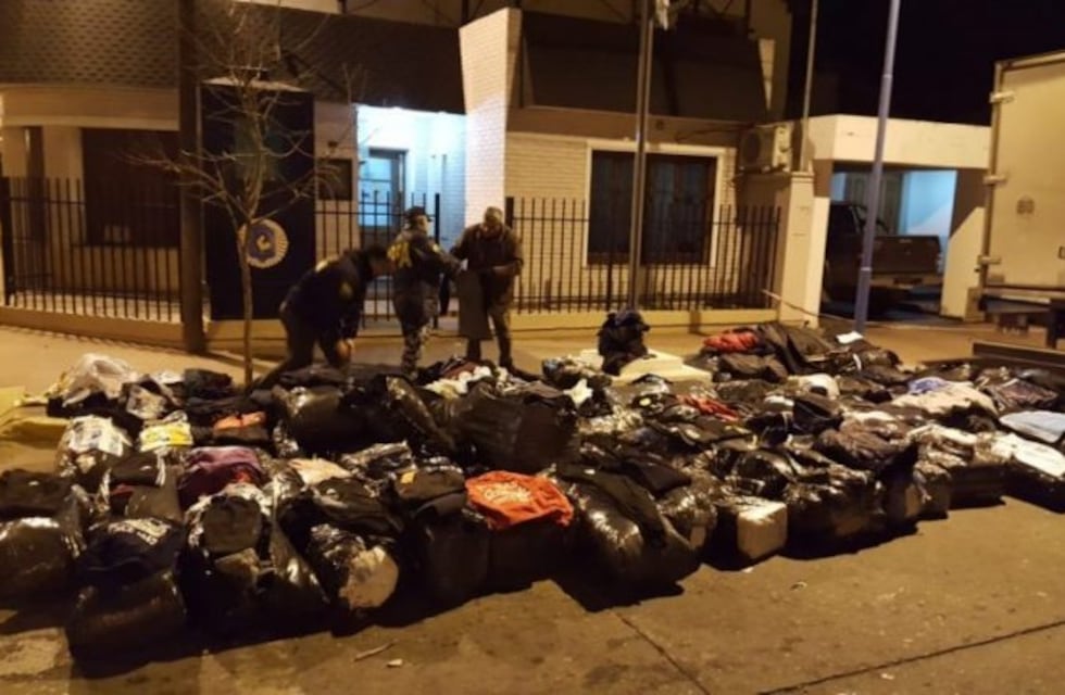 San Luis: la Policía Federal secuestró $2 millones de pesos en ropa y droga