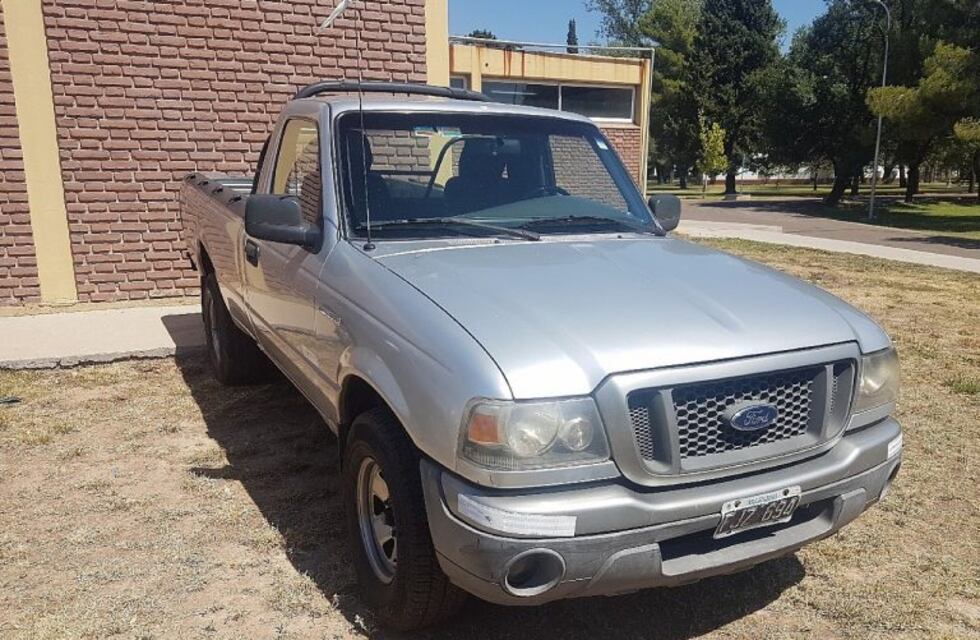 Con base de $40 mil se subastan en Mendoza vehículos de YPF