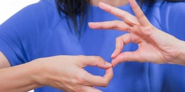 Buscan familia anfitriona para recibir a estudiante sorda en intercambio cultural