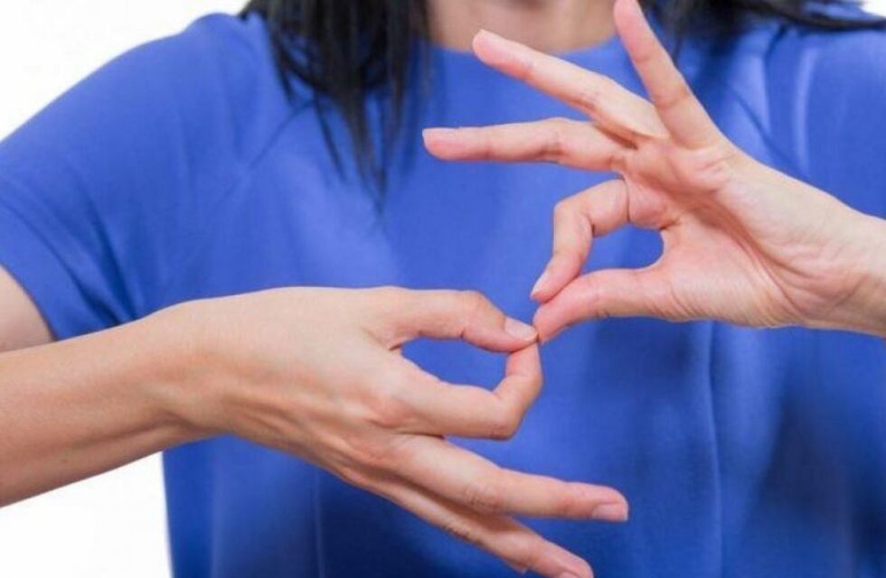 Buscan familia anfitriona para recibir a estudiante sorda en intercambio cultural