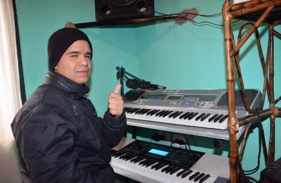 Nahuel perdió la vista pero no su deseo por estudiar música
