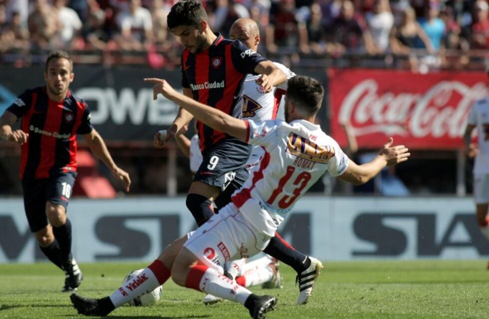 San Lorenzo le ganó 2-0 a Huracán en el clásico