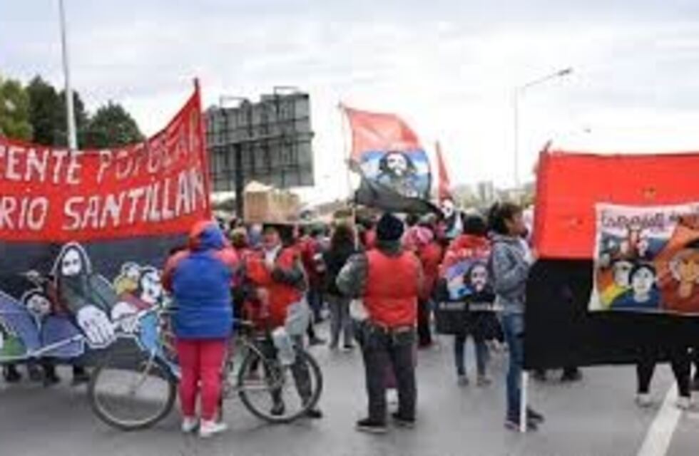 Realizan cortes en los puentes que unen Cipolletti y Neuquén