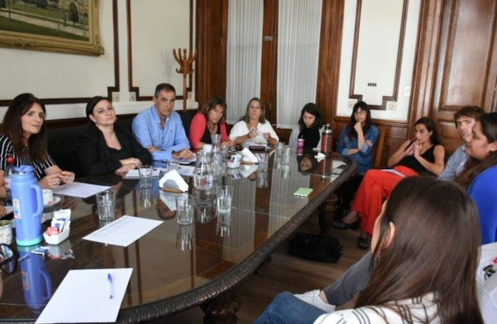 En La Plata armaron una comisión que escribirá el protocolo para casos de acoso y violencia