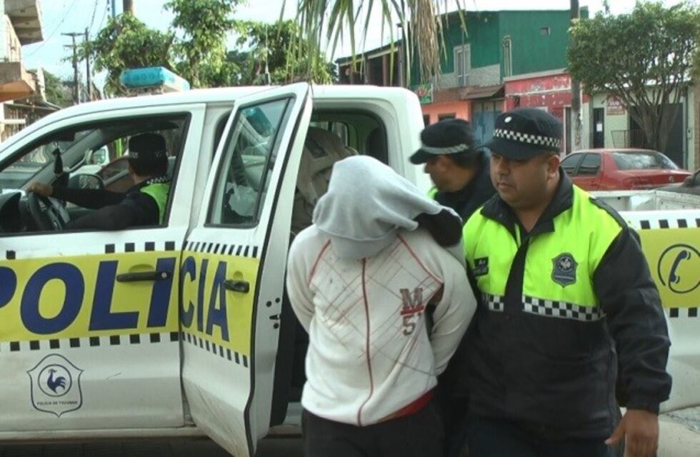 Detienen a siete hombres por venta de sustancias ilegales