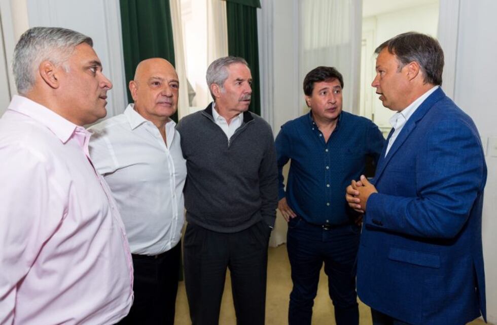 Solá pide al peronismo y al progresismo conformar un frente de unidad