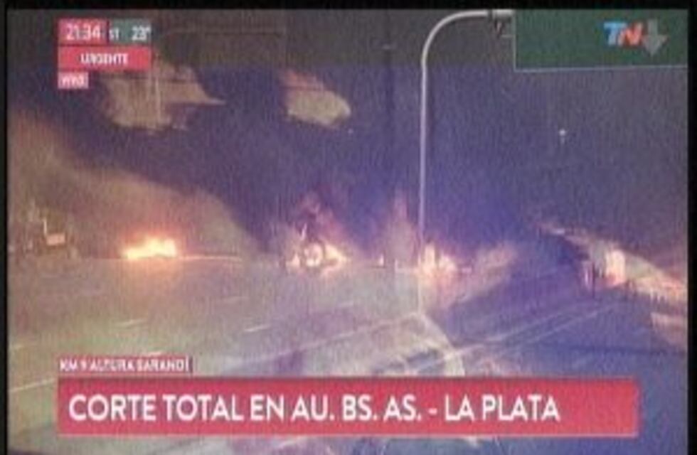 Corte total en la autopista Buenos Aires-La Plata