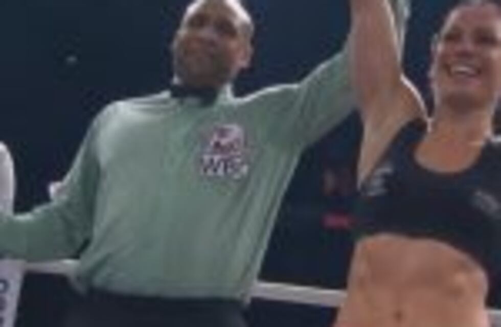 La boxeadora argentina Anahí Sánchez perdió ante la finlandesa Wahlstrom por el título superpluma del CMB