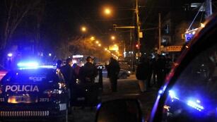 Dos mujeres le robaron el auto a un hombre, amenazándolo para que bajara del auto, en Guaymallén. Imagen ilustrativa