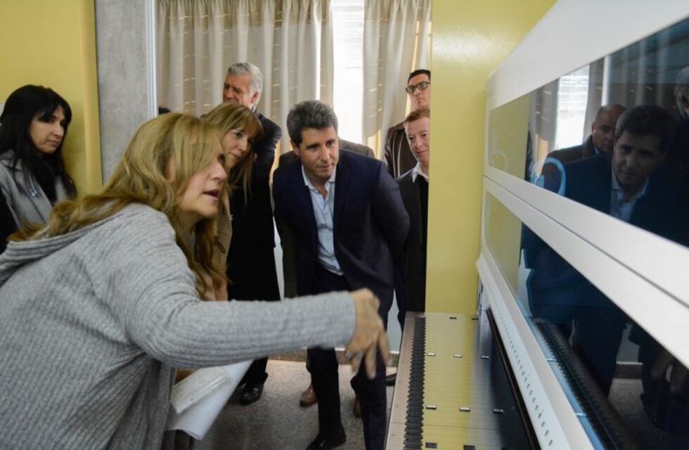 Suman equipamiento para detectar cáncer de útero en tres horas