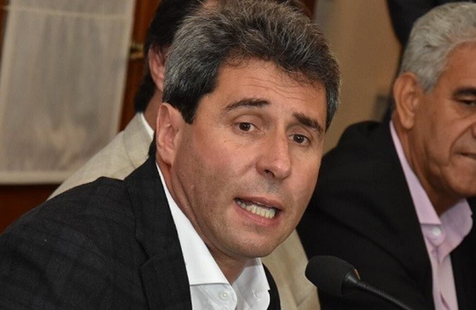 Uñac le pidió al Gobierno Nacional que revise el plan económico