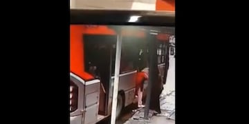 Mujer es atropellada por un coletivo\u002E