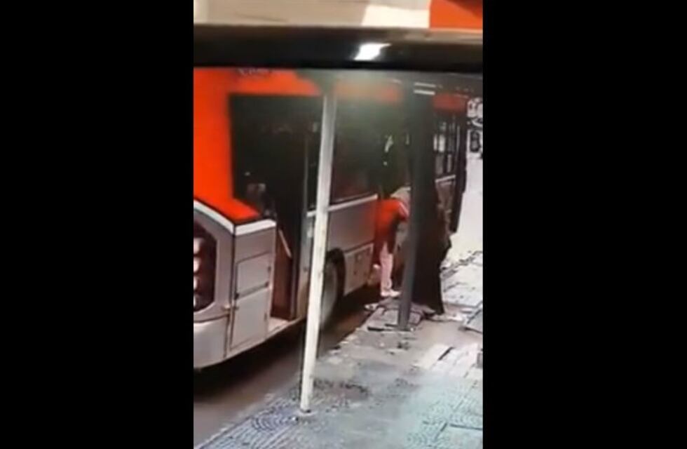 Eva, la mujer que fue pisada por el ómnibus, será operada nuevamente