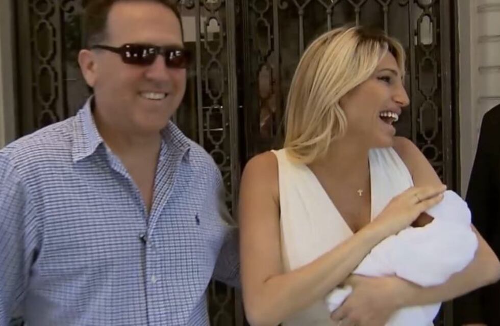Vicky Xipolitakis recibió el alta y presentó a su hijo Salvador Uriel
