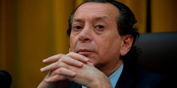 El Ministro de Producción y Trabajo, Dante Sica, durante una conferencia de prensa con el Ministro de Economía de Brasil, Paulo Guedes en Río de Janeiro, Brasil, el 6 de septiembre de 2019\u002E Crédito: MAURO PIMENTEL / AFP\u002E