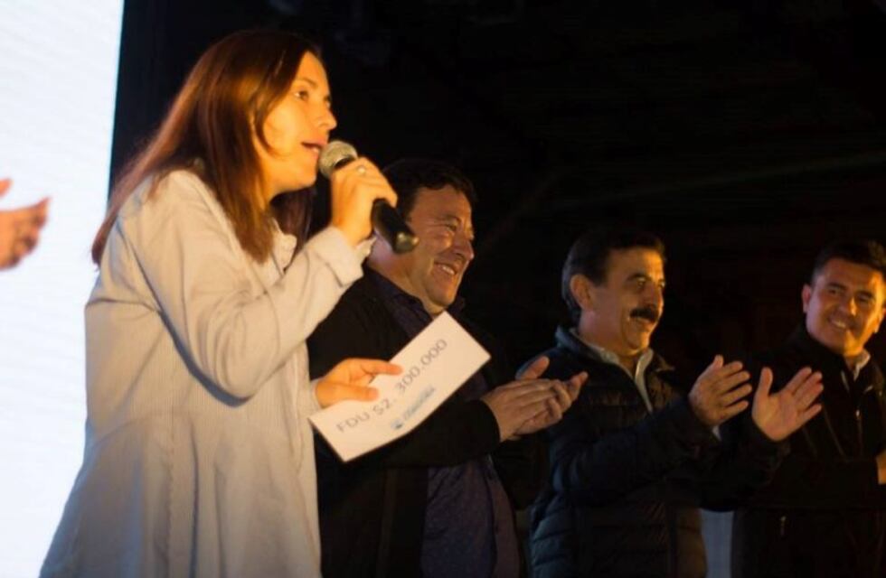 Anisacate recibió más de dos millones de pesos para los servicios de agua y alumbrado