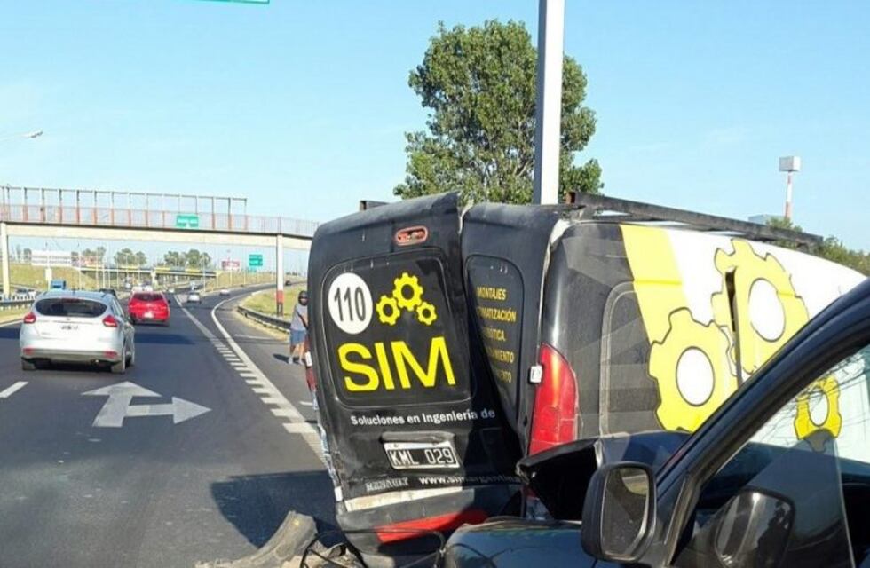 Un accidente en el acceso a Bulevar Oroño redujo el tránsito sobre Circunvalación