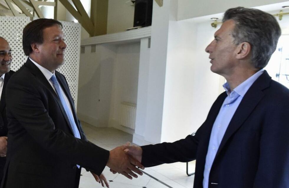 Combustibles: Weretilneck buscará anular el congelamiento de precios ante la Corte Suprema