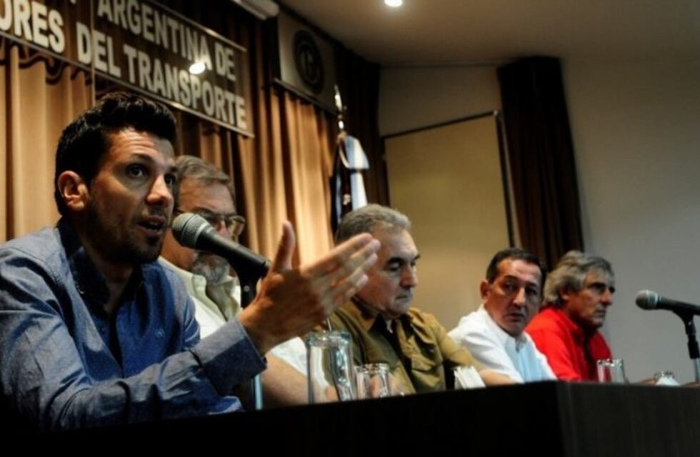 Los gremios de transporte se reunirán para debatir sobre el futuro de la CGT