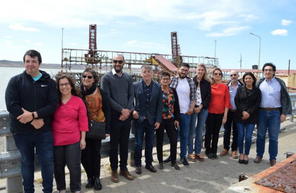 El rector Hugo Rojas presentó su equipo de gestión