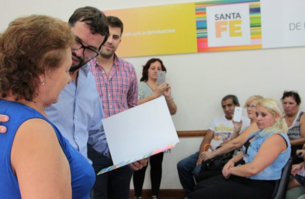 Se entregaron microcréditos y ayudas económicas por 279 mil pesos a emprendedores