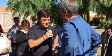 El timbreo no me cambia ni me convence, pero siempre es bienvenido un amigo de la vida como Omar De Marchi a esta casa Peronista\