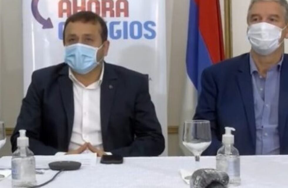 Apoyo a los estudiantes que estudian en escuelas privadas, para ponerse al día con sus cuotas