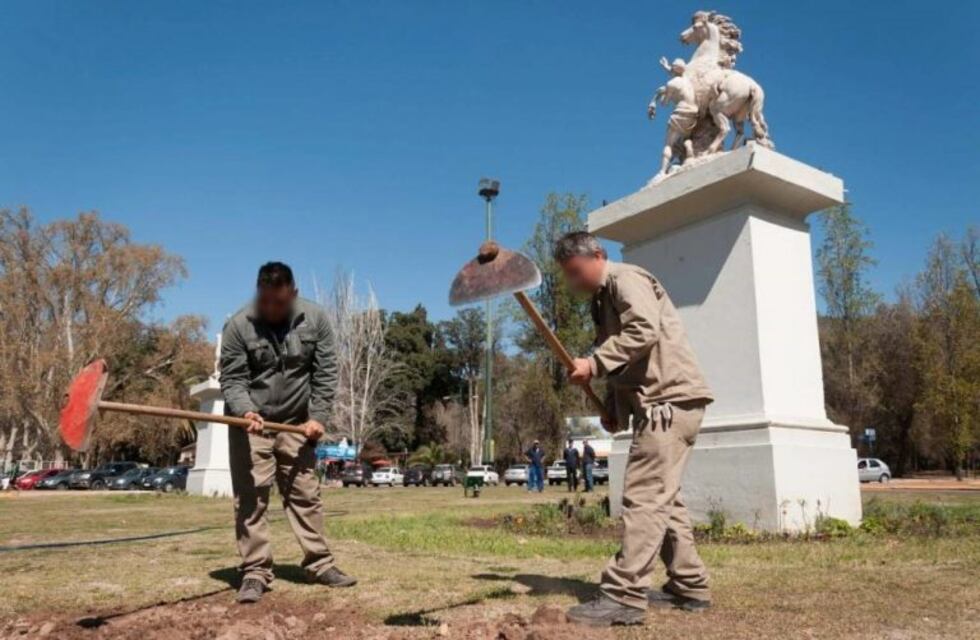 Presos salieron a limpiar el Parque General San Martín
