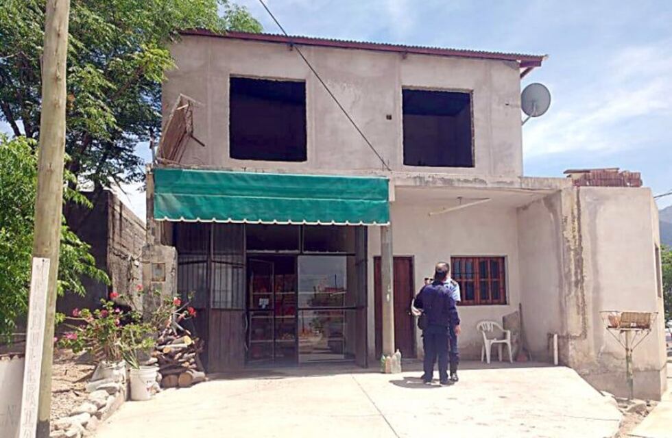 Delincuente robó en una verdulería y le dio un balazo a la joven que atendía